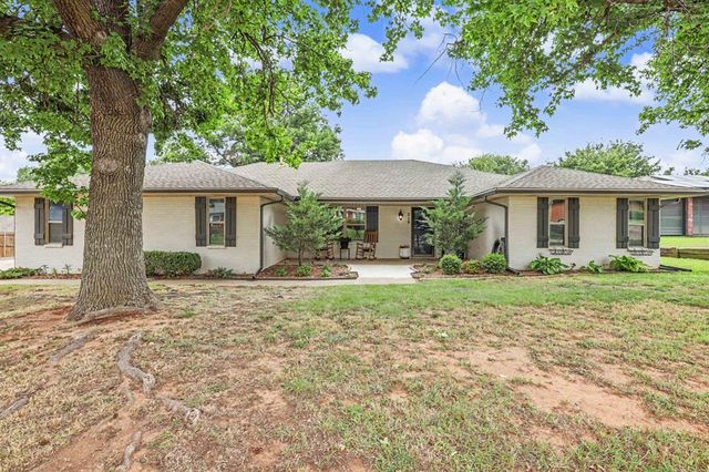 319 W Bass Avenue, Yukon, OK 73099