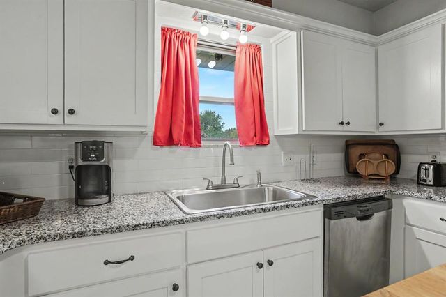 319 W Bass Avenue, Yukon, OK 73099