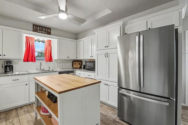319 W Bass Avenue, Yukon, OK 73099
