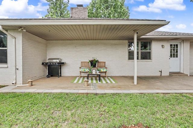 319 W Bass Avenue, Yukon, OK 73099