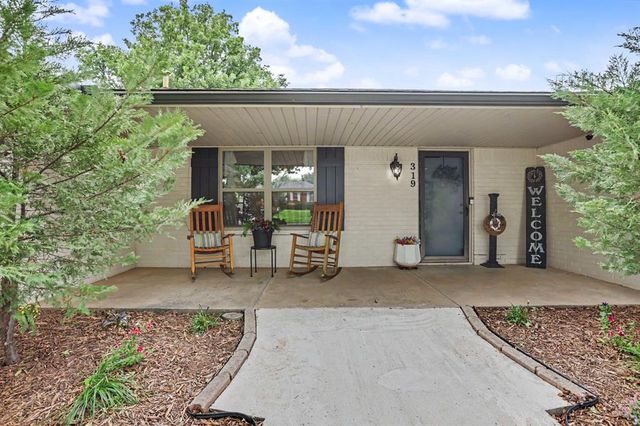 319 W Bass Avenue, Yukon, OK 73099