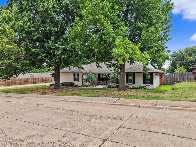 319 W Bass Avenue, Yukon, OK 73099