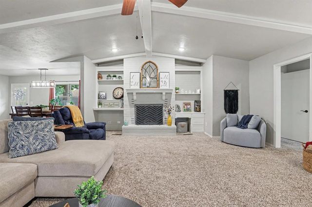 319 W Bass Avenue, Yukon, OK 73099