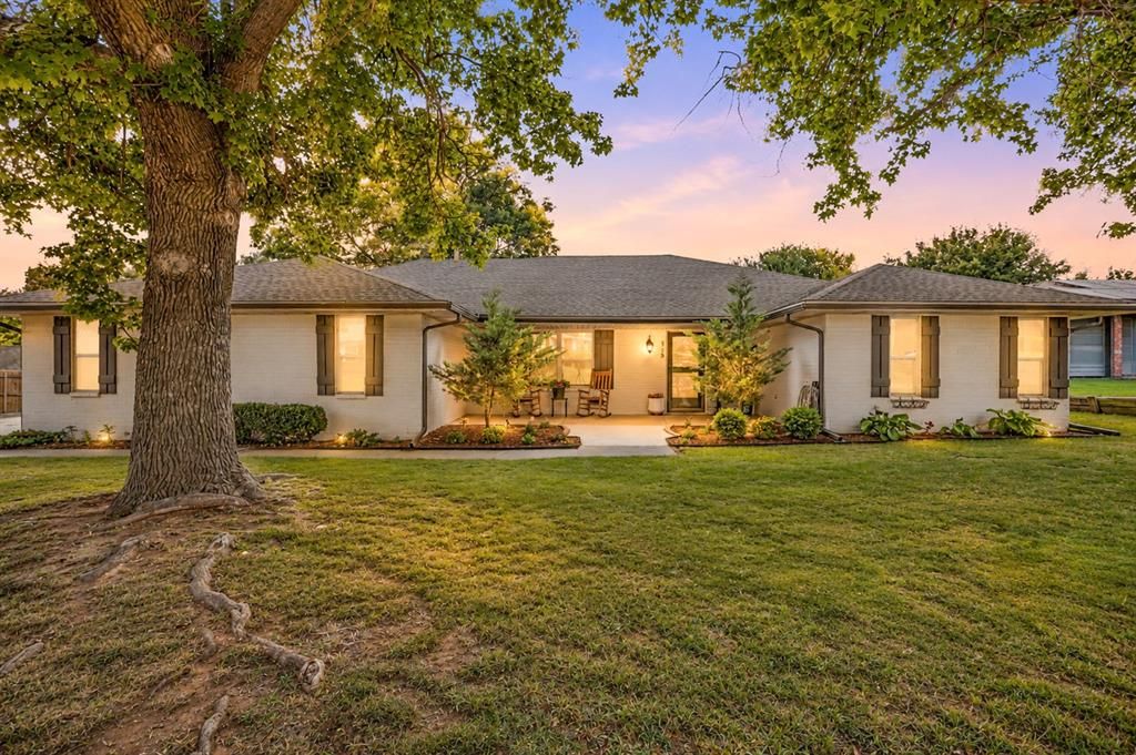 319 W Bass Avenue, Yukon, OK 73099