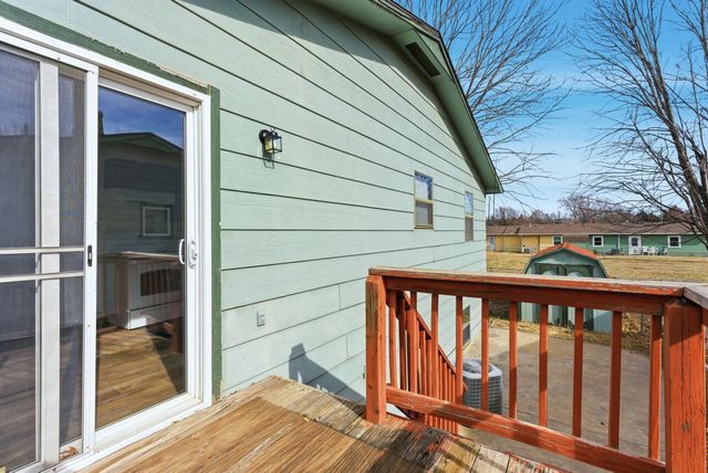 718 N Sumac Rd, Derby, KS 67037