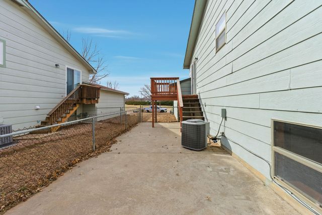 718 N Sumac Rd, Derby, KS 67037
