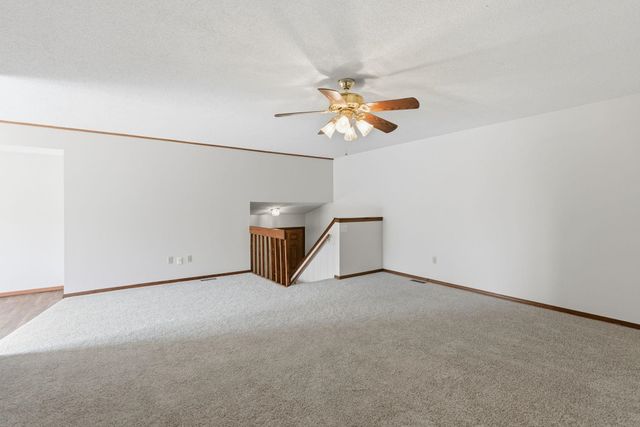 718 N Sumac Rd, Derby, KS 67037