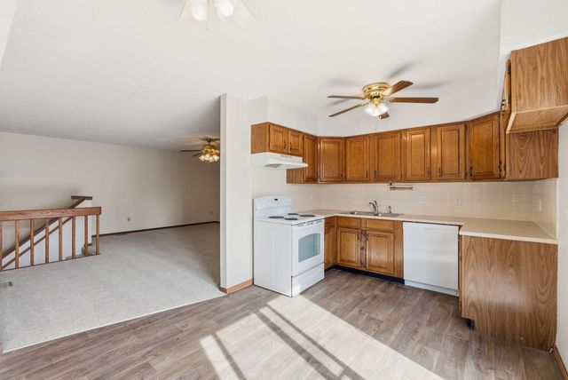 718 N Sumac Rd, Derby, KS 67037