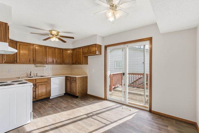 718 N Sumac Rd, Derby, KS 67037