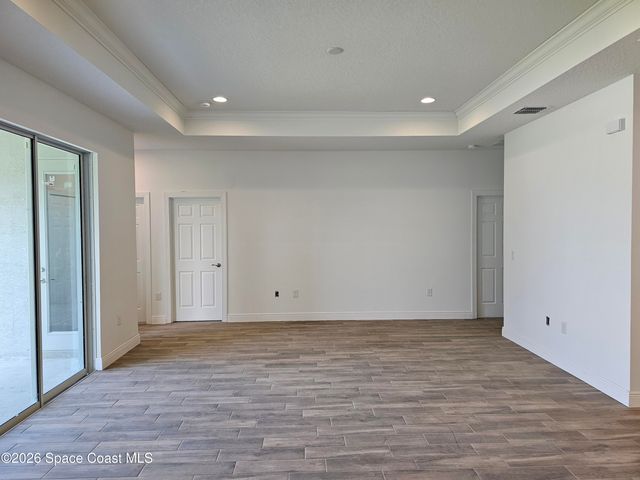 571 Fondulac Street SW, Palm Bay, FL 32908