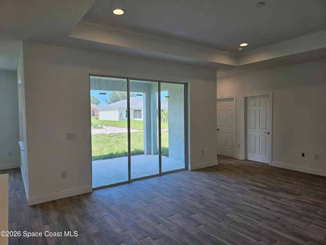 571 Fondulac Street SW, Palm Bay, FL 32908