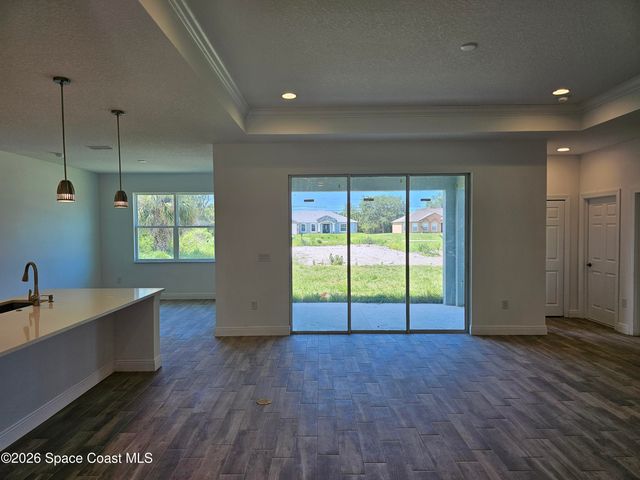 571 Fondulac Street SW, Palm Bay, FL 32908