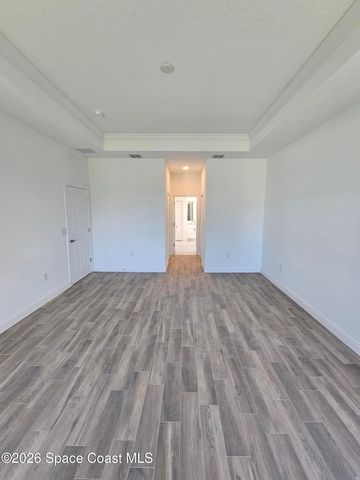 571 Fondulac Street SW, Palm Bay, FL 32908