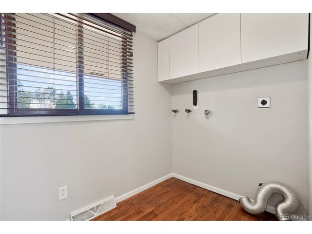 8299 Lakeview Dr, Parker, CO 80134