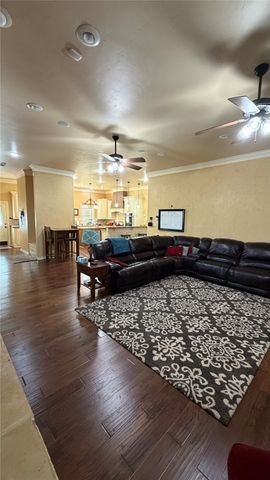 445 W Belknap Street, Jacksboro, TX 76458