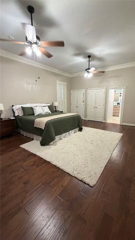 445 W Belknap Street, Jacksboro, TX 76458
