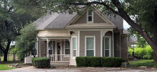 445 W Belknap Street, Jacksboro, TX 76458