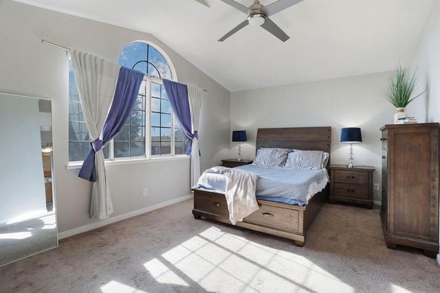 1143 Cherry Oak Ln, Manteca, CA 95336
