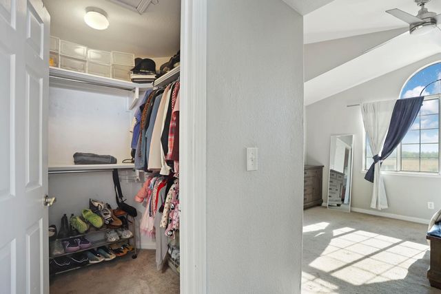 1143 Cherry Oak Ln, Manteca, CA 95336