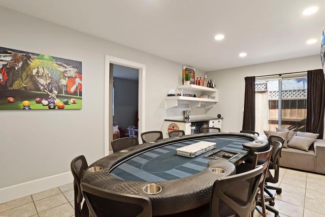 1143 Cherry Oak Ln, Manteca, CA 95336
