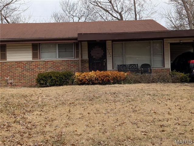 9742 Wendell Drive, St Louis, MO 63136