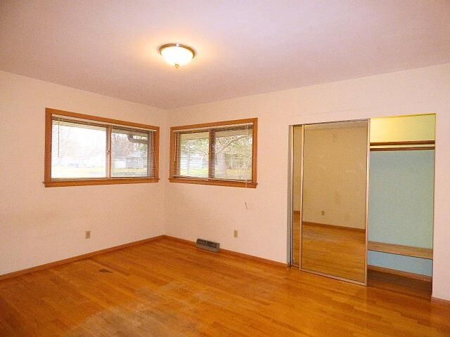 814 E Club Lane, Beloit, WI 53511