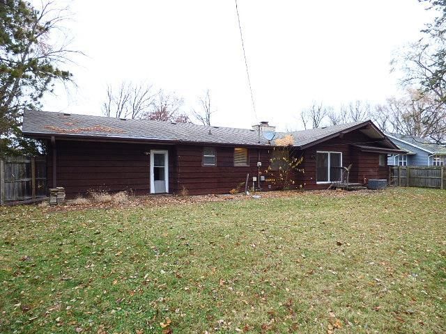 814 E Club Lane, Beloit, WI 53511