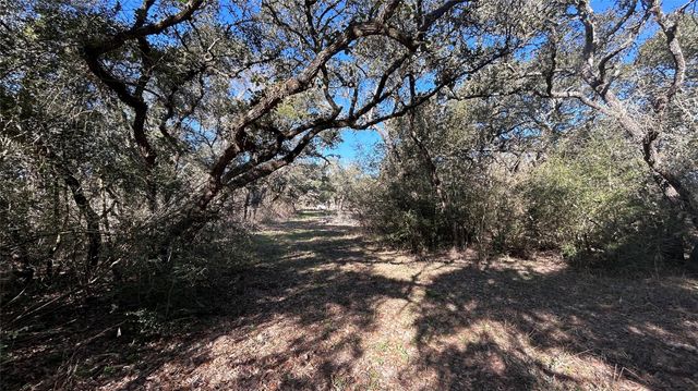 1326 County Road 160, Columbus, TX 78934