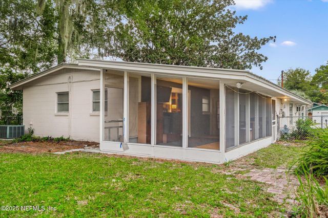 2025 KATE Street, Palatka, FL 32177
