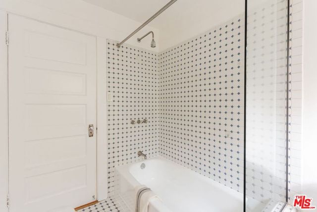 1401 N Coronado Street, Los Angeles, CA 90026