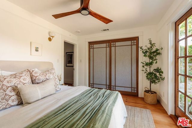 1401 N Coronado Street, Los Angeles, CA 90026