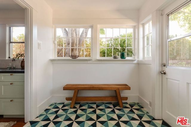 1401 N Coronado Street, Los Angeles, CA 90026
