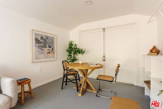 1401 N Coronado Street, Los Angeles, CA 90026