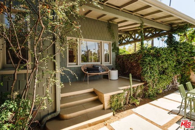 1401 N Coronado Street, Los Angeles, CA 90026