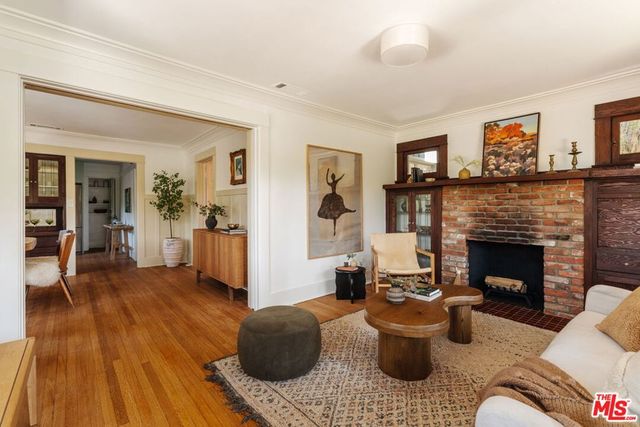1401 N Coronado Street, Los Angeles, CA 90026