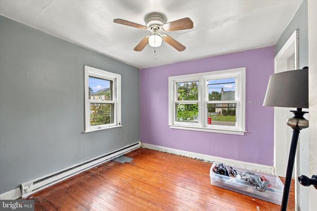 112 N MIDLAND AVE, Norristown, PA 19403
