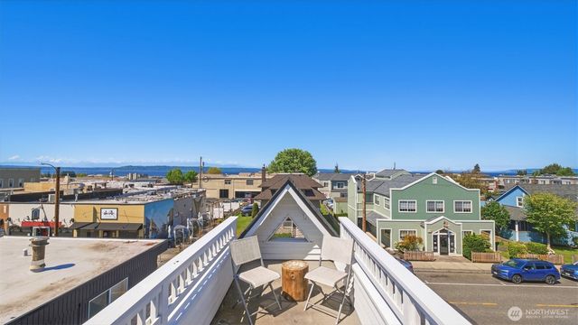 116 4th Avenue N, Edmonds, WA 98020