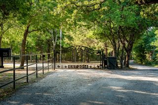 235 Burks Road, Whitewright, TX 75491