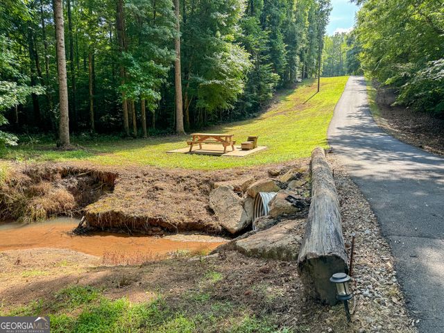 620 Rocky Creek Road, Forsyth, GA 31029