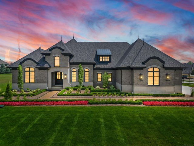 61570 Cotswold Drive, Washington Twp, MI 48094