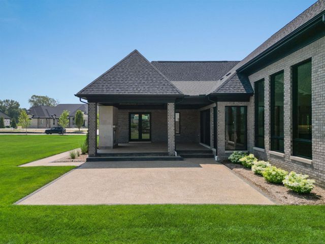 61570 Cotswold Drive, Washington Twp, MI 48094