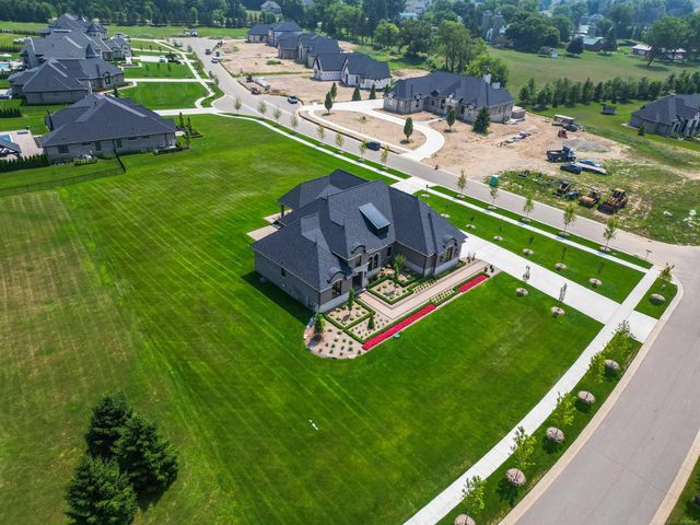 61570 Cotswold Drive, Washington Twp, MI 48094