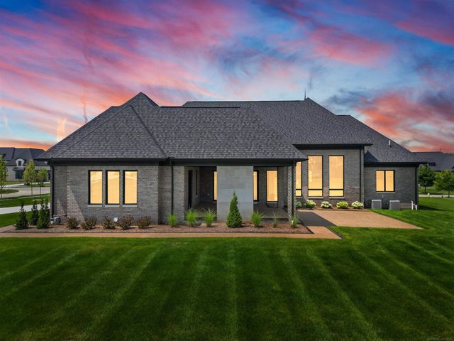 61570 Cotswold Drive, Washington Twp, MI 48094