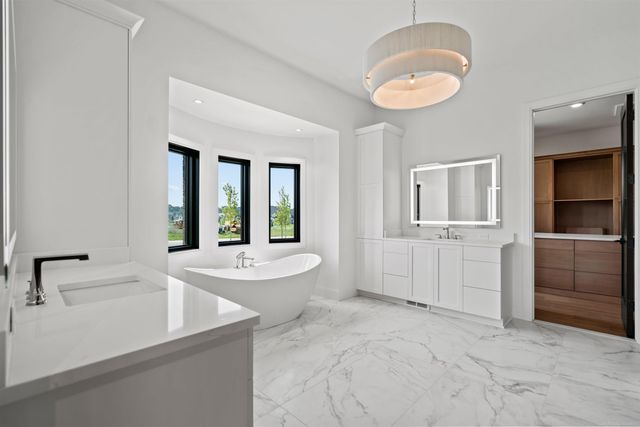 61570 Cotswold Drive, Washington Twp, MI 48094