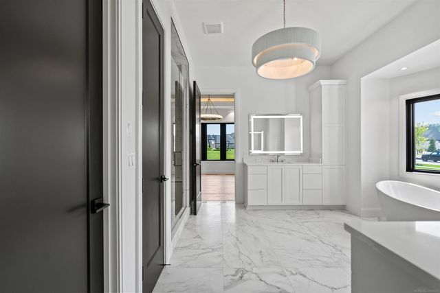 61570 Cotswold Drive, Washington Twp, MI 48094