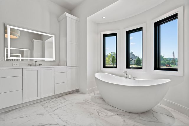 61570 Cotswold Drive, Washington Twp, MI 48094