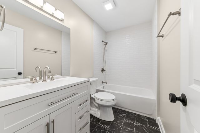 3239 Stillwell Court, Woodridge, IL 60517