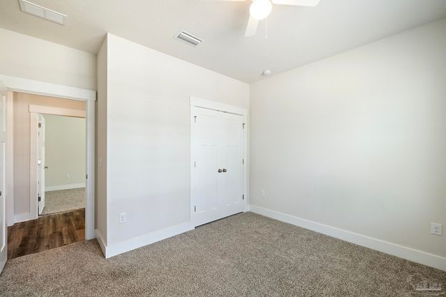 1940 Cambridge Park Dr, Gulf Breeze, FL 32563