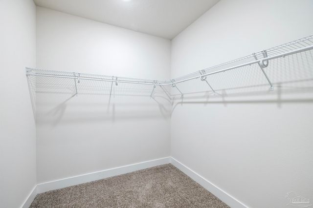 1940 Cambridge Park Dr, Gulf Breeze, FL 32563