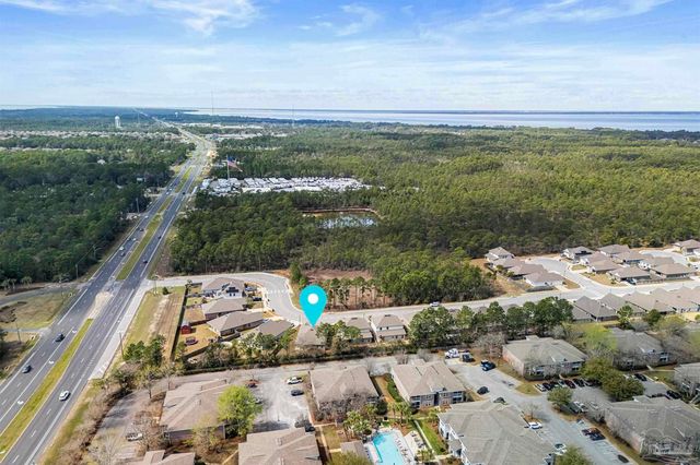 1940 Cambridge Park Dr, Gulf Breeze, FL 32563